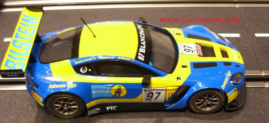 Carrera Evolution 132 : Voiture de circuit électrique 1/32