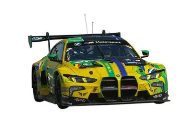 Carrera 24011 BMW M4 GT3 "The Bend Team WRT 6 Hours of S�o Paulo, No. 31, Digital 124 w/Lights